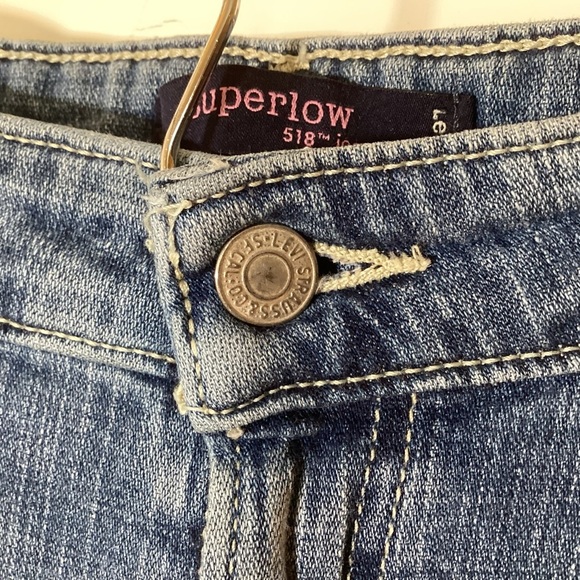 Levi 518 Super Low Women’s Denim Distressed Bootcut Jeans. Sz.See Measurements. - Picture 3 of 6